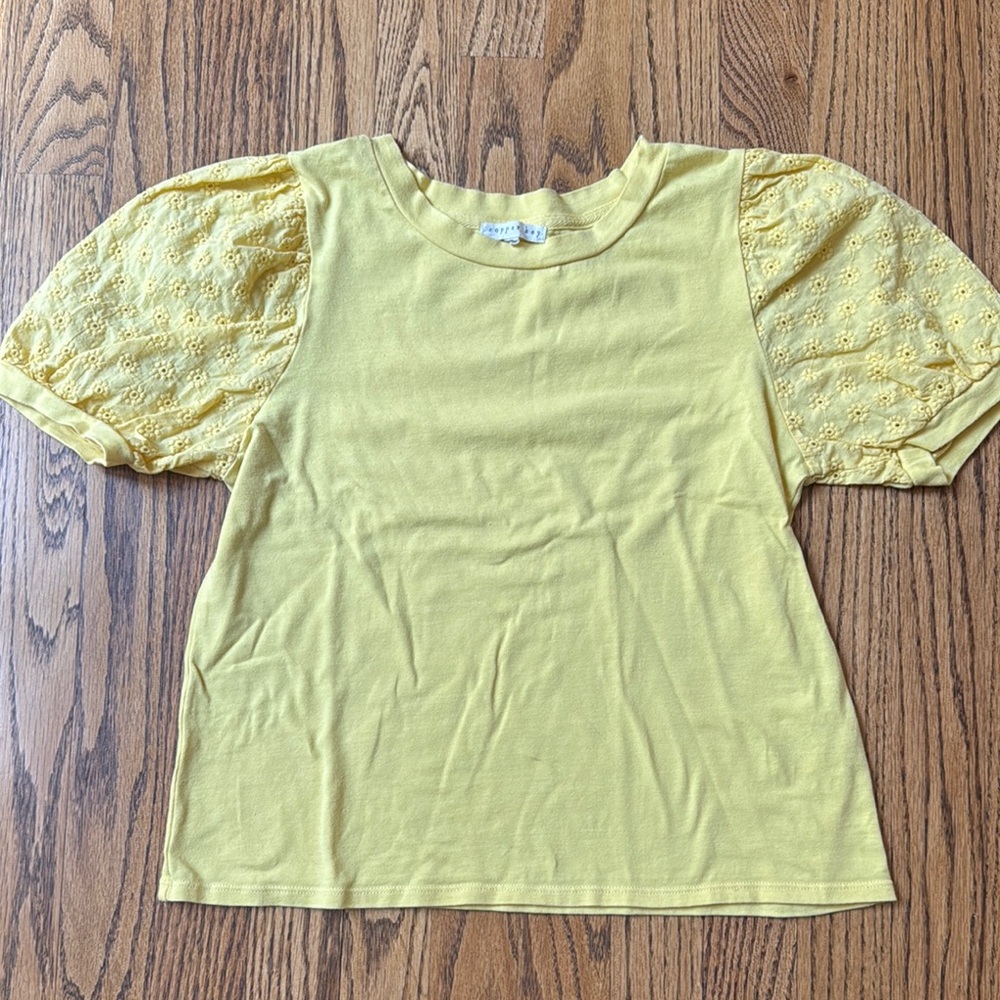 Copper Key Yellow Puffy Eyelet Sleeve Top